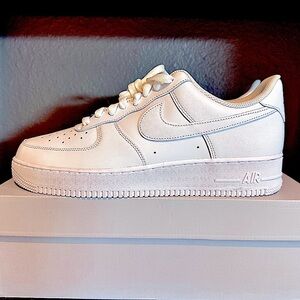 2025 Nike Air Force 1 ‘07 Low Triple White Size 11 Men (New)